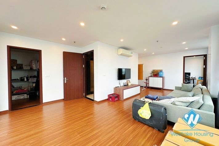 Morden duplex 3 bedrooms apartment for rent in Tay Ho ward, Ha Noi